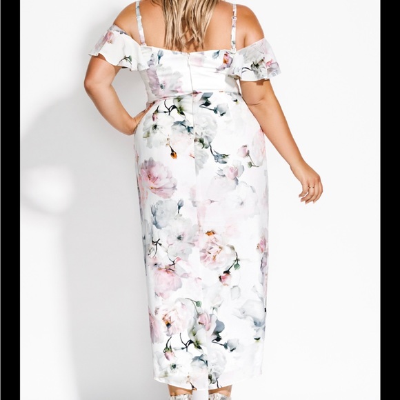 City Chic Heartbreaker Floral Dress - Picture 5 of 5